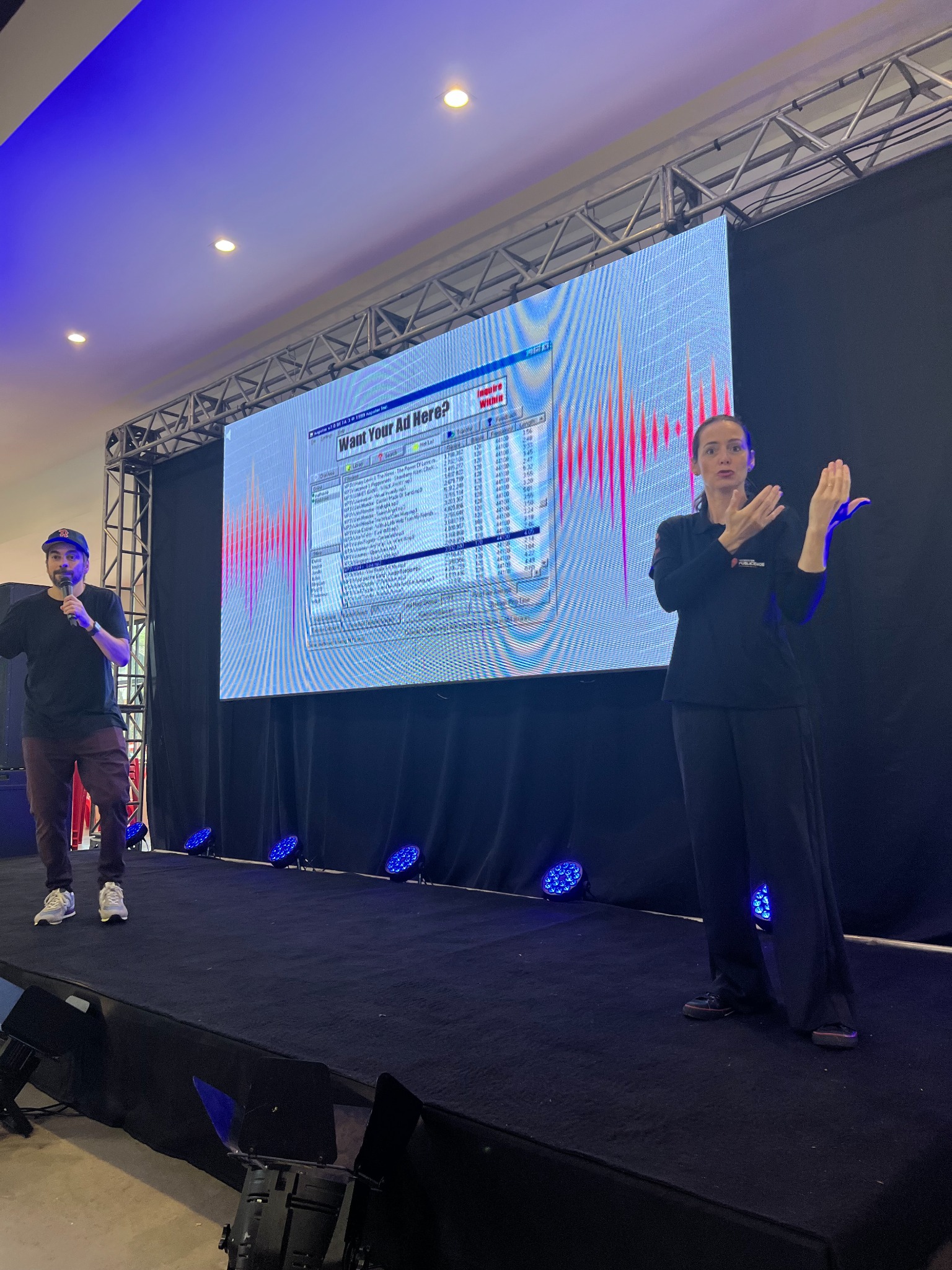 Interpretação de Libras em evento corporativo